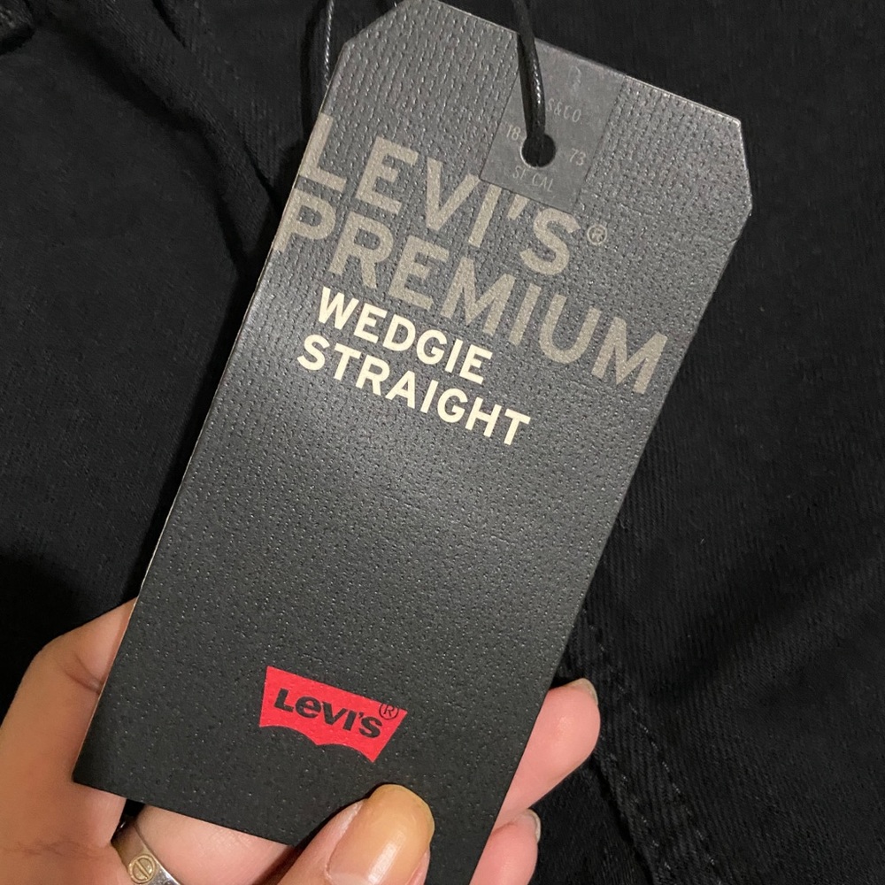*NEW* Levi’s Premium Wedgie Straight Jeans - Picture 3 of 7